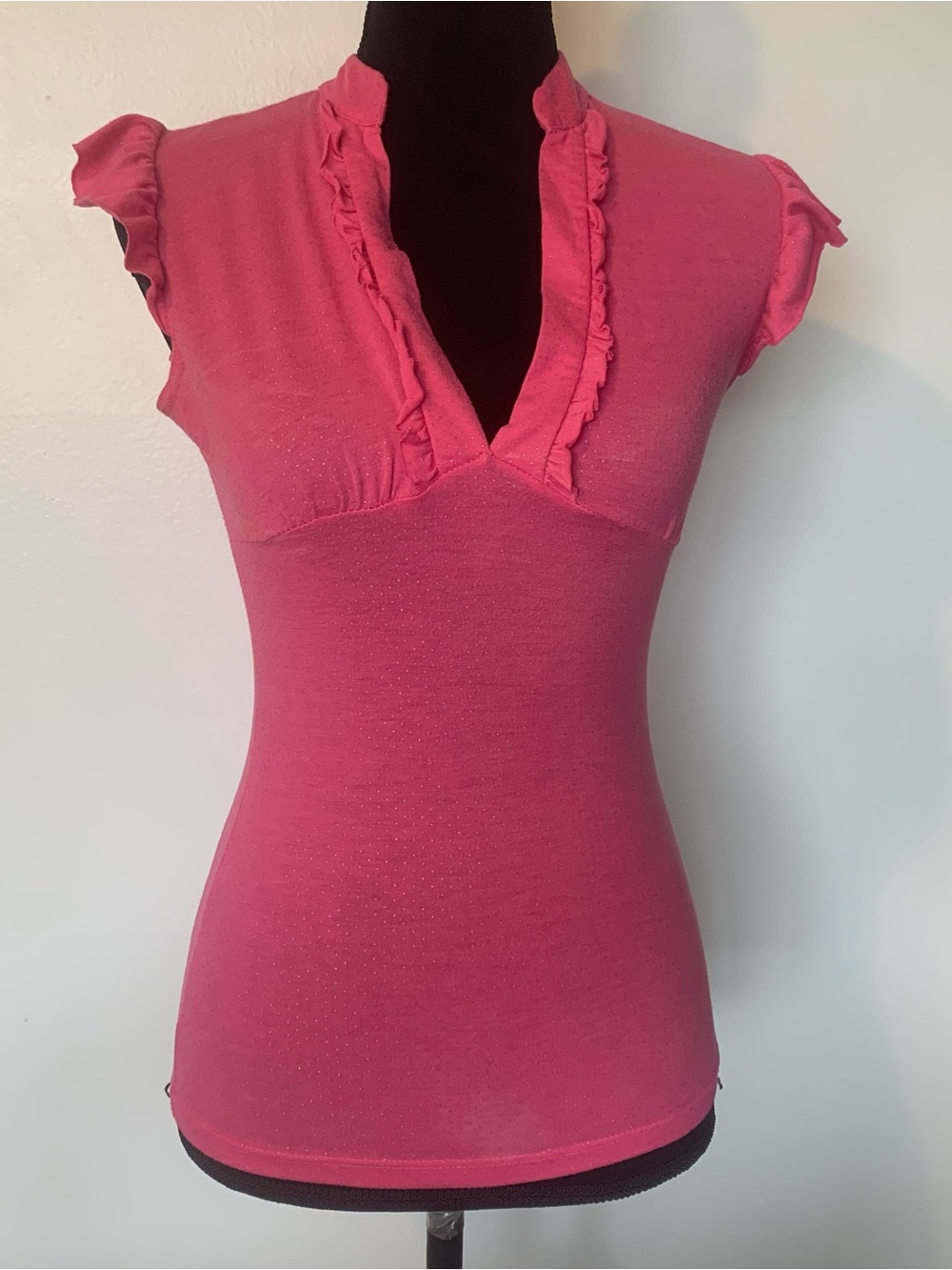 DO+BE Pink Ruffle V-Neck Cap Sleeve Top